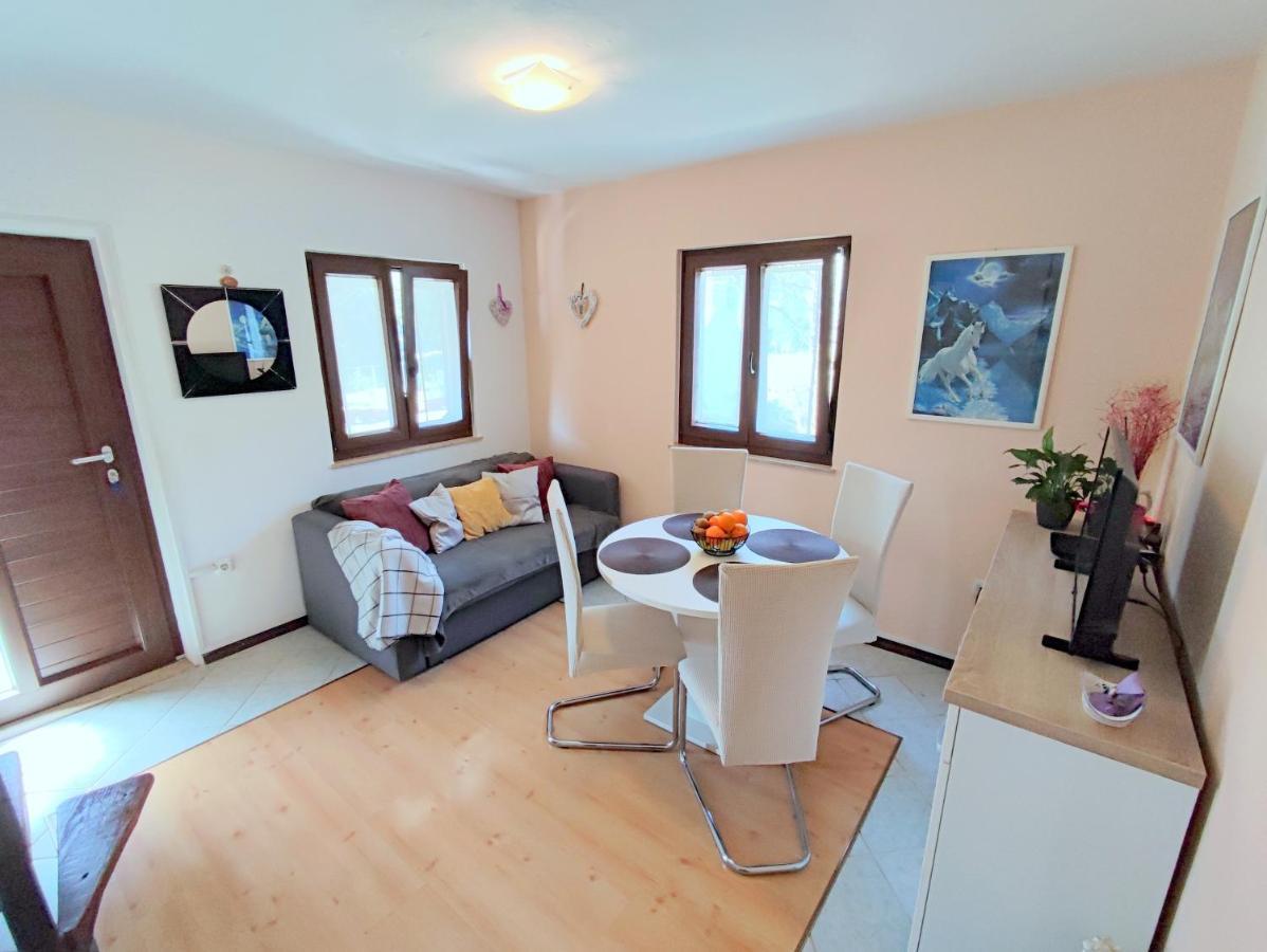 Apartment Pajtak Poreč Buitenkant foto